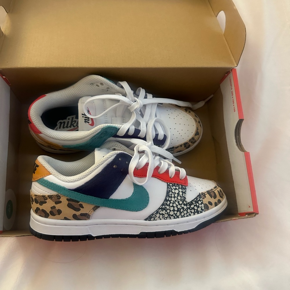W NIKE DUNK LOW SE white/light curry-washed teal Blanc/canard delave/cari Clair